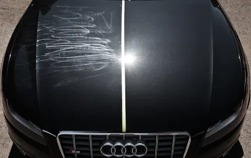 Detailní mytí a dekontaminace laku